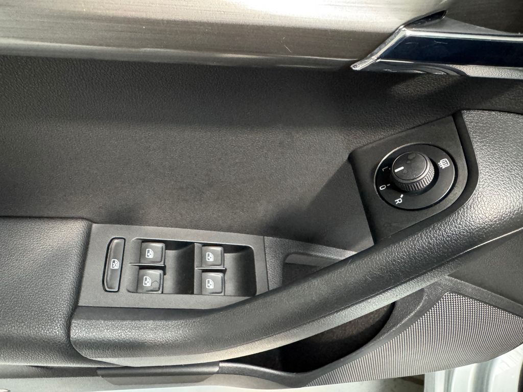skoda-octavia-combi-1-0-tsi-ambition - 6