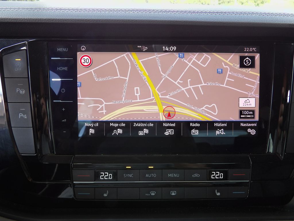 volkswagen-touareg-3-0tdi-v6-8-at-4x4-tazne-cr - 7