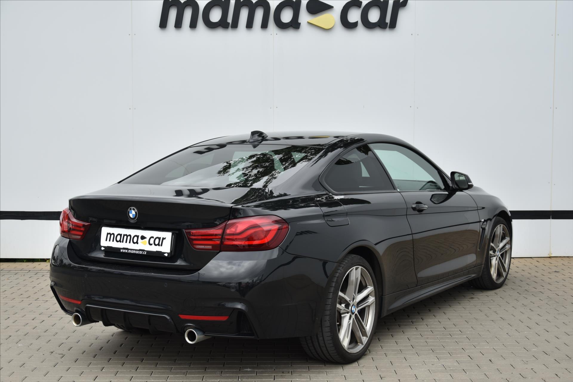 bmw-rada-4-440i-xdrive-240kw-m-paket - 1