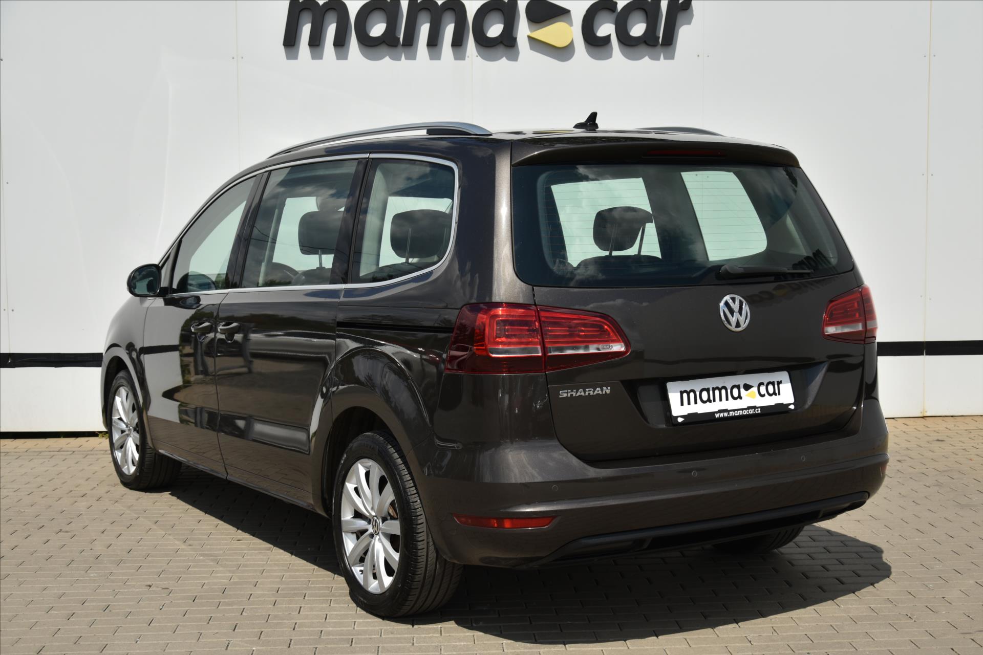 volkswagen-sharan-2-0tdi-110kw-highline-1maj-cr - 4