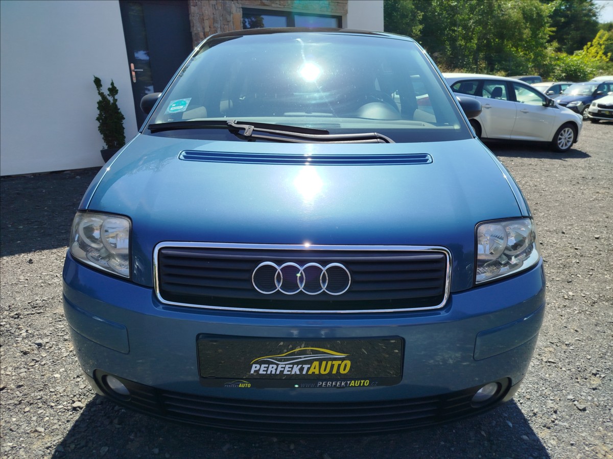 audi-a2-1-6-i-81-kw-panorama-klimatronic - 9