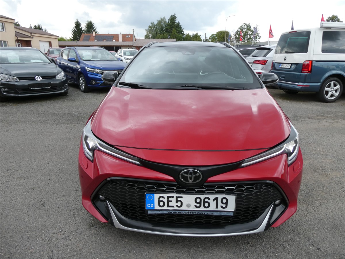 toyota-corolla-2-0-hybrid-e-cvt-gr-sport-112kw-1-majitel - 3