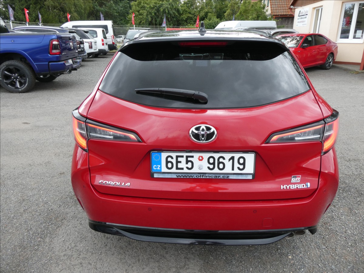 toyota-corolla-2-0-hybrid-e-cvt-gr-sport-112kw-1-majitel - 7