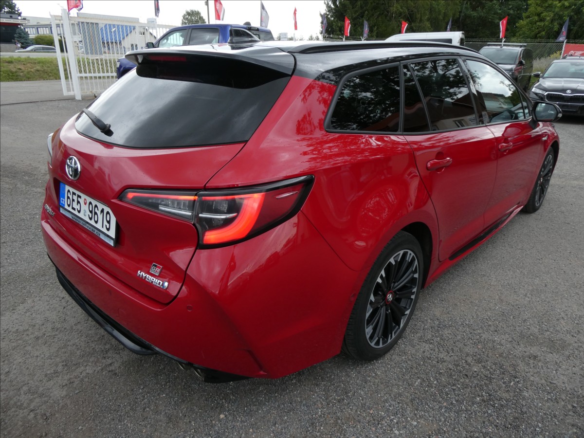 toyota-corolla-2-0-hybrid-e-cvt-gr-sport-112kw-1-majitel - 8