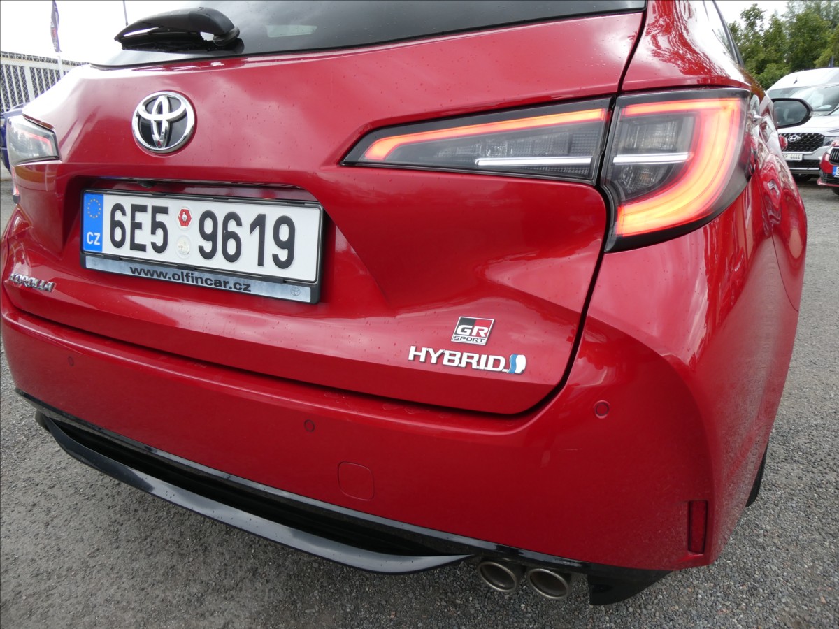 toyota-corolla-2-0-hybrid-e-cvt-gr-sport-112kw-1-majitel - 9