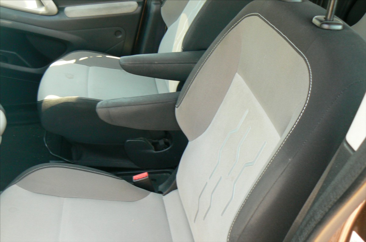 peugeot-partner-tepee-1-6-hdi - 9