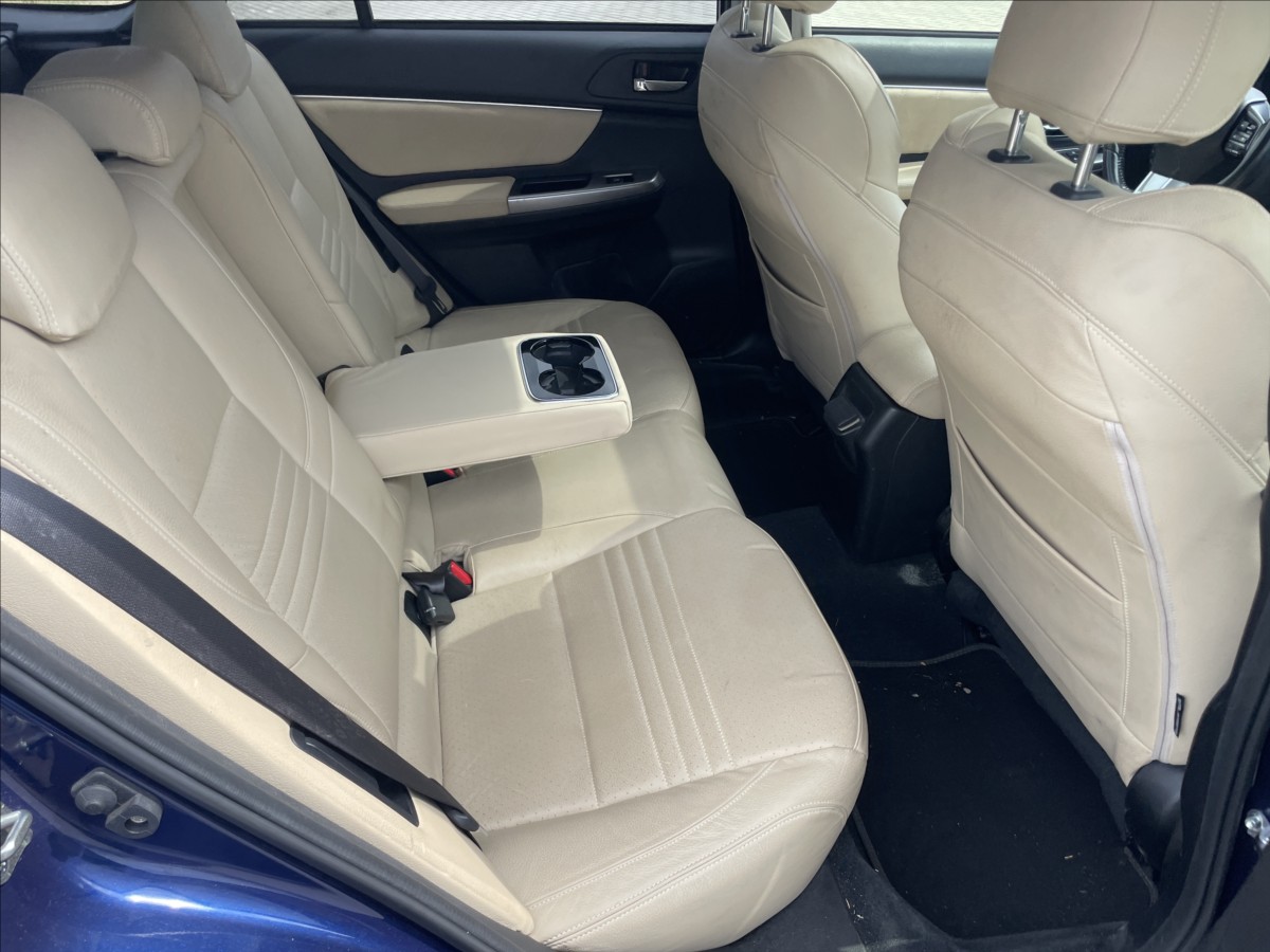 subaru-levorg-1-6-gt-s-125kw-4x4-automat-kuze-gps-radar-dph - 9