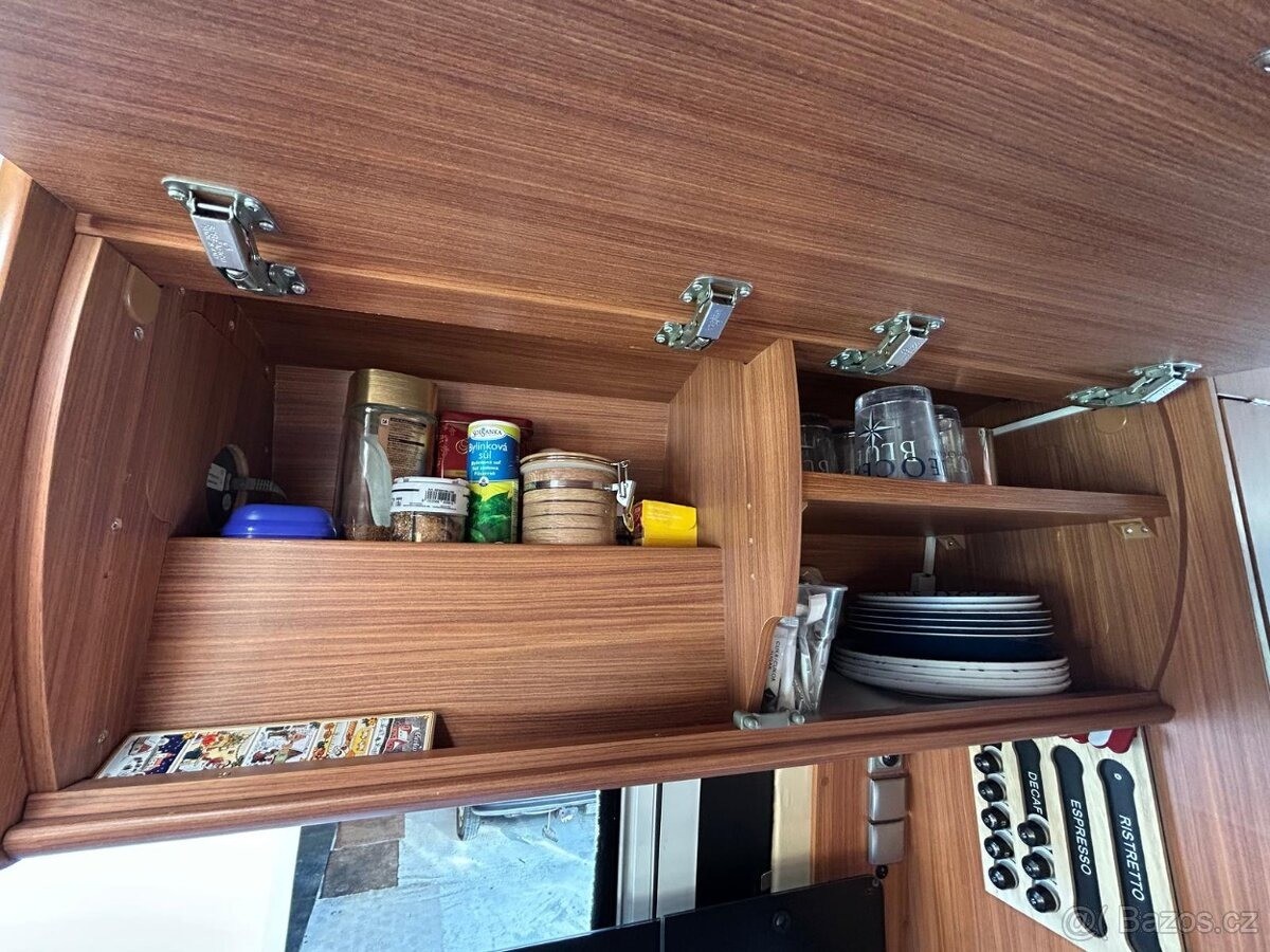 mercedes-benz-sprinter-obytny-automobil-adria - 8