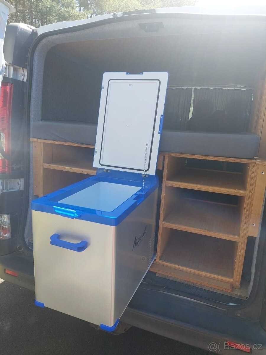 renault-trafic-obytna-dodavka - 2
