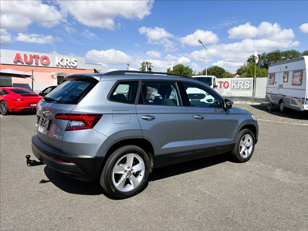 skoda-karoq-1-0-tsi85kw-jen64000km-led-temp-tz - 4
