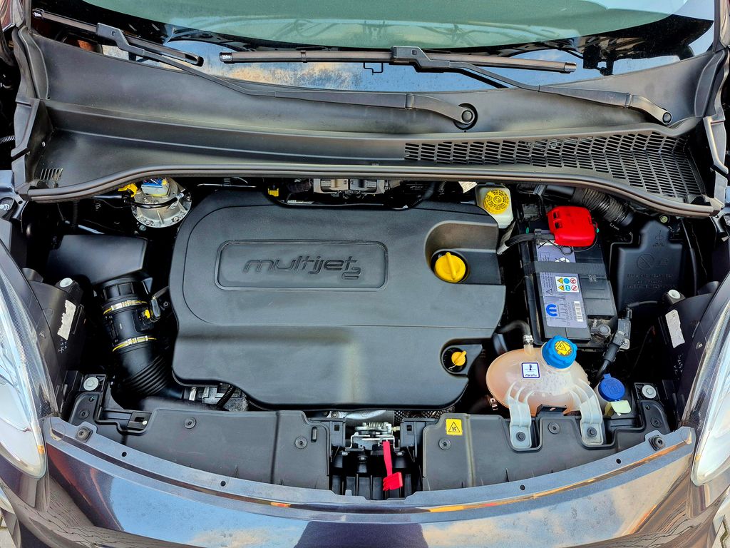 fiat-500l-1-6-jtdm-lounge-88kw-7mist-odpocet-dph - 8