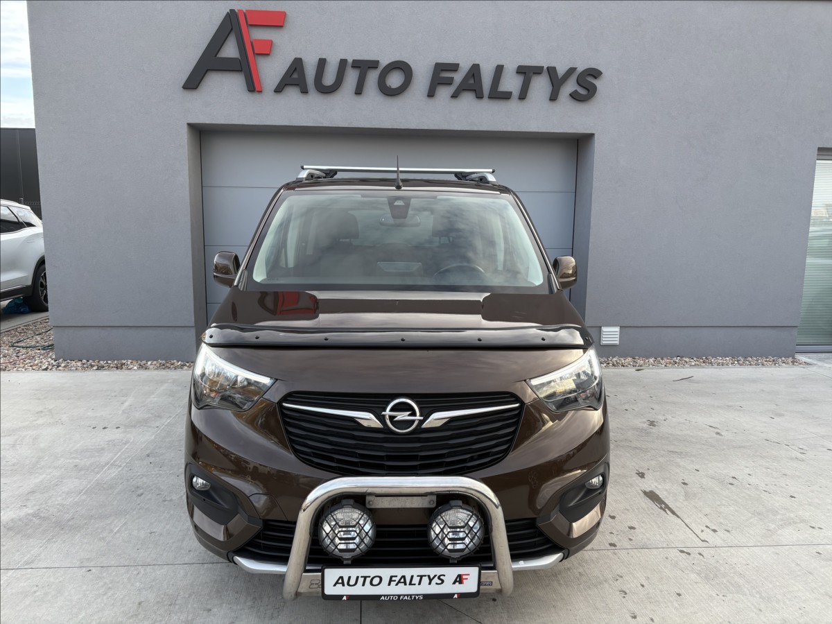 opel-combo-1-2-i-81-kw-life-panorama-cz - 2