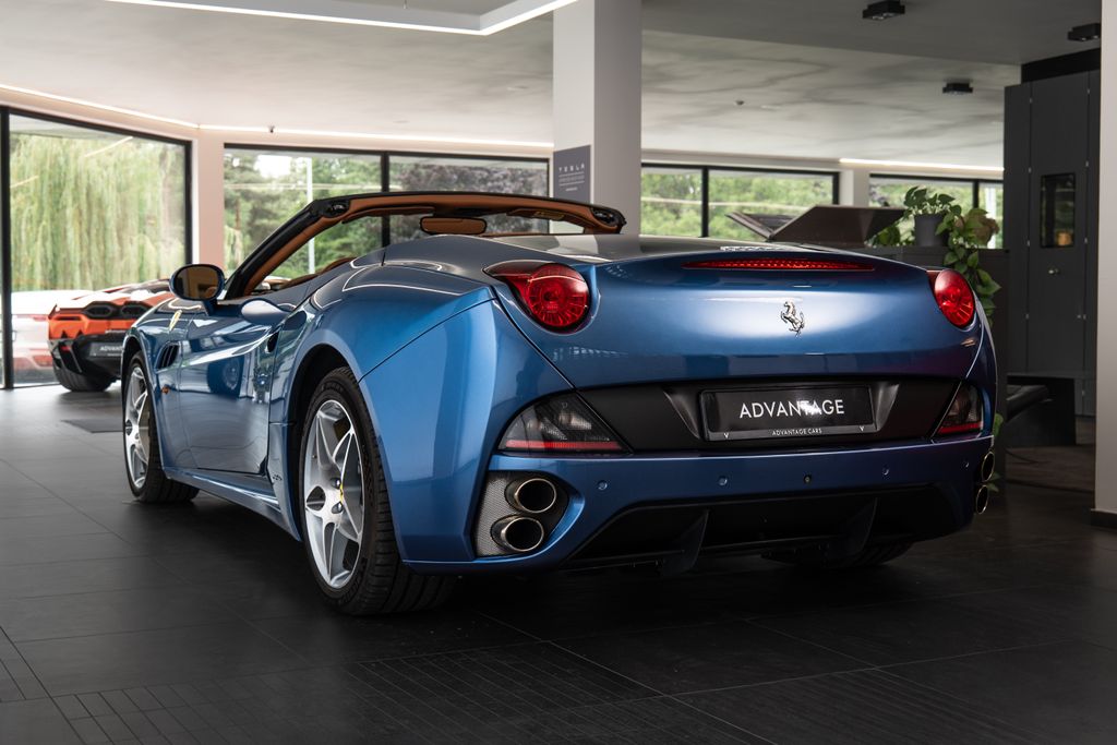 ferrari-california-vyhrivana-sedadla-keramicke-brzdy - 3