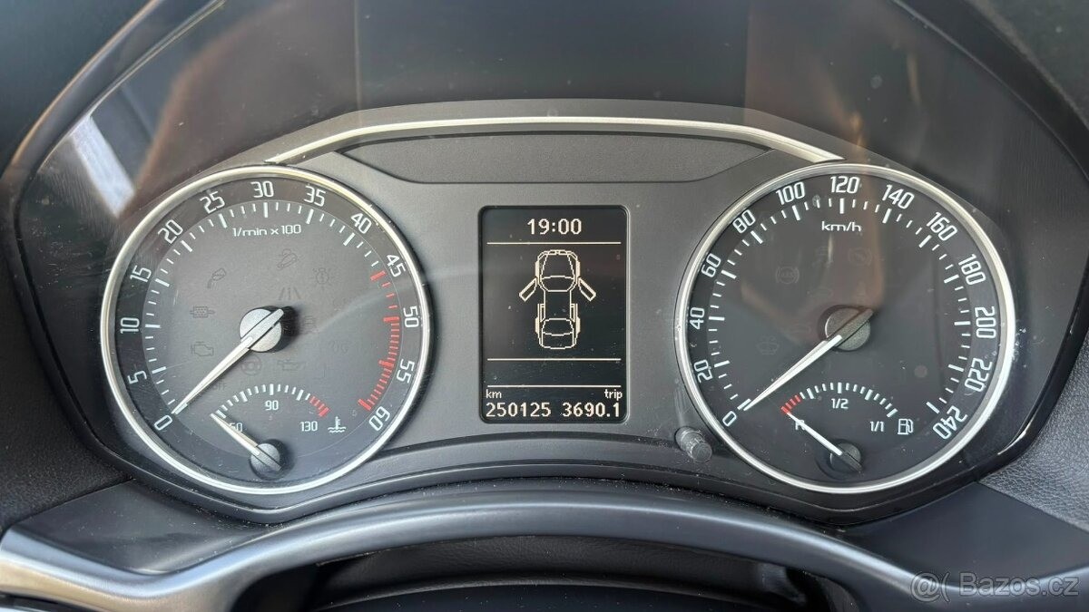 skoda-octavia-2-0-tdi-4x4 - 7