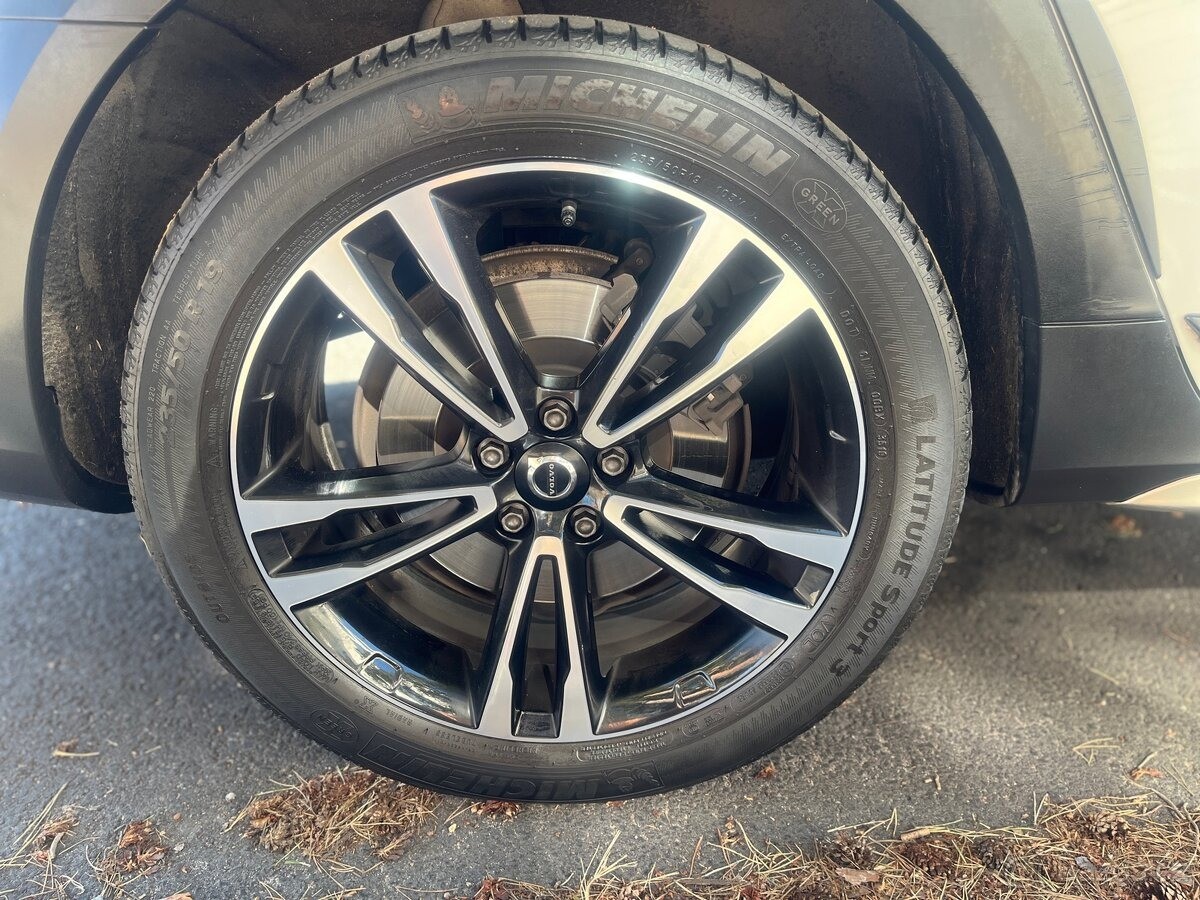 volvo-v90-2-0-crosscountry-tdi-d5-awd - 4