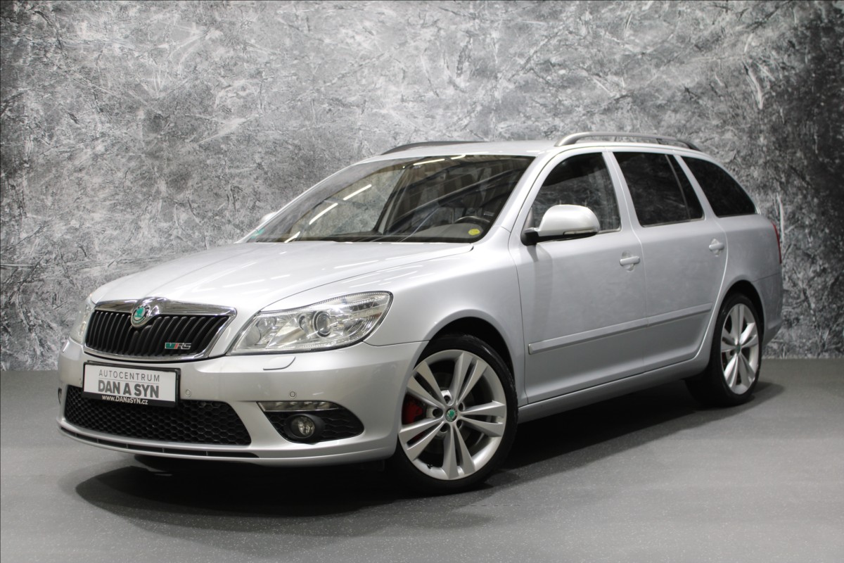 Škoda Octavia 2,0 TDI CR RS nezávislé topení