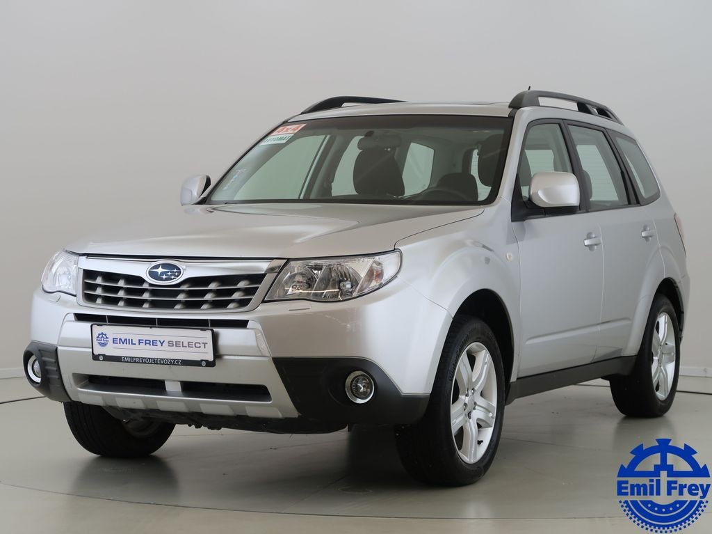 Subaru Forester 2.0,110KW,4x4,Automat,Tažné