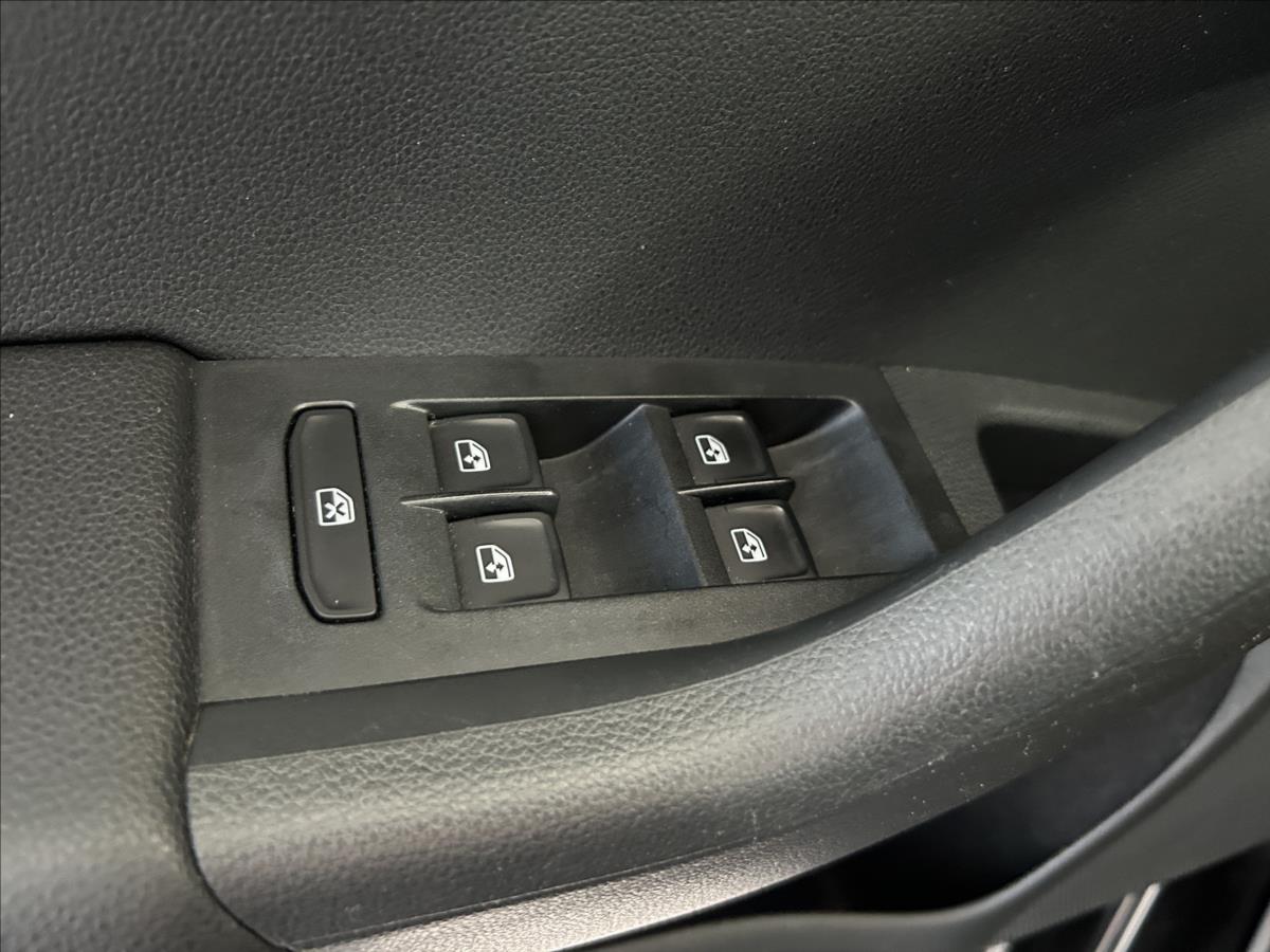 skoda-octavia-2-0-tdi-110kw-elegance-cr - 9