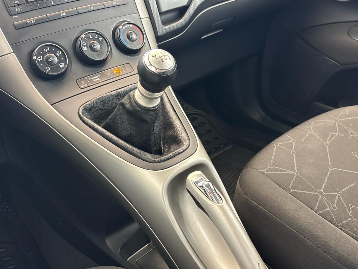 toyota-auris-1-3-vvt-i - 8
