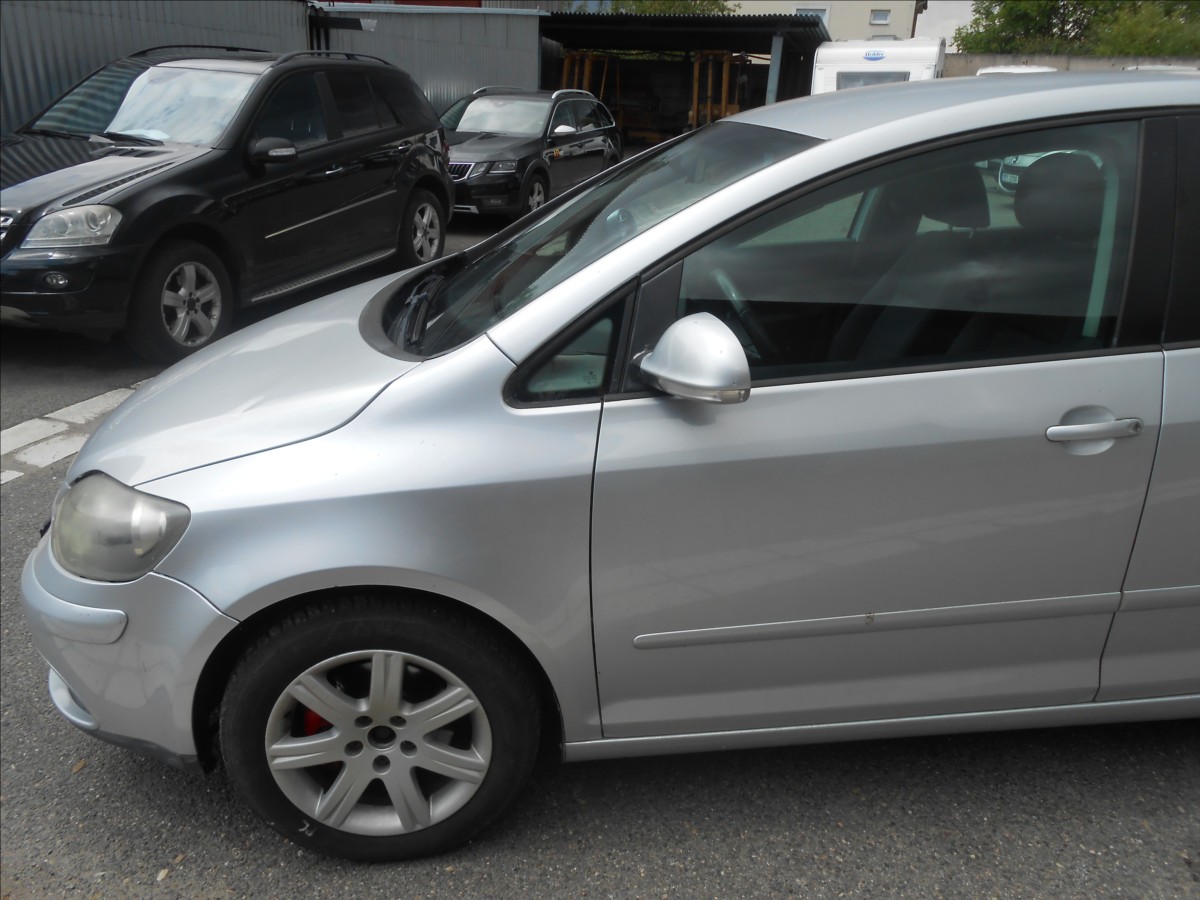 volkswagen-golf-plus-1-9-tdi-77-kw - 9