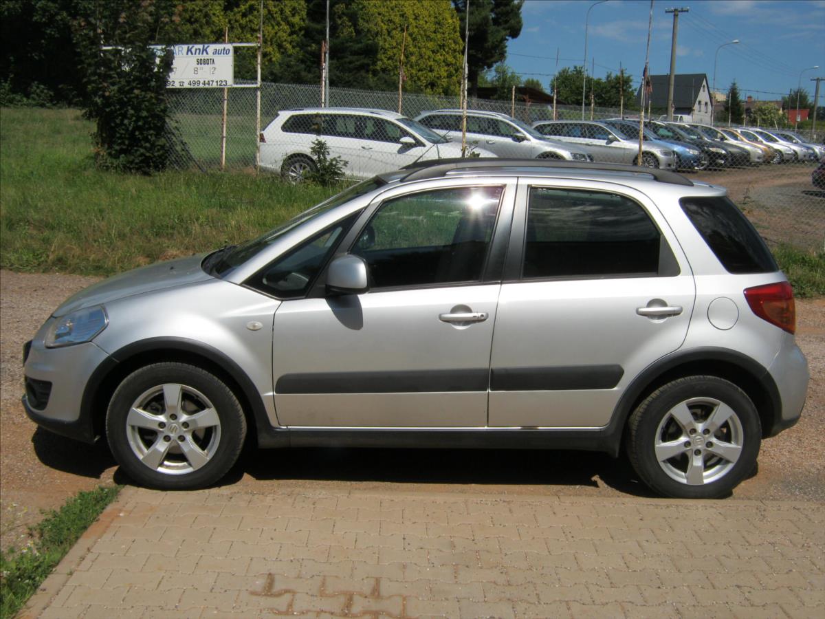 suzuki-sx4-1-6-4wd - 2