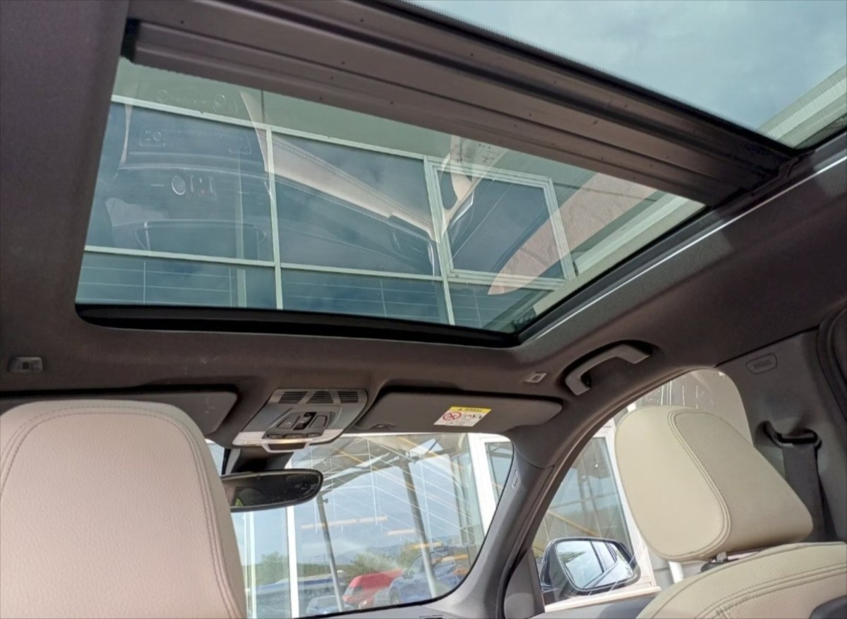 bmw-x1-2-0-prodam - 7