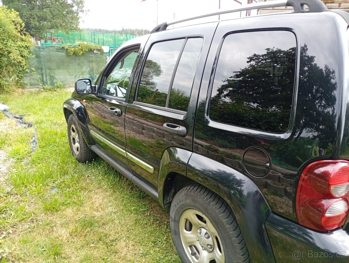 jeep-cherokee-2-8 - 3