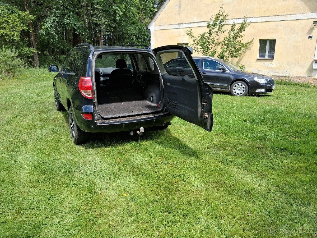 toyota-rav4-2-2-r-v-2008-spolehlive-su - 4