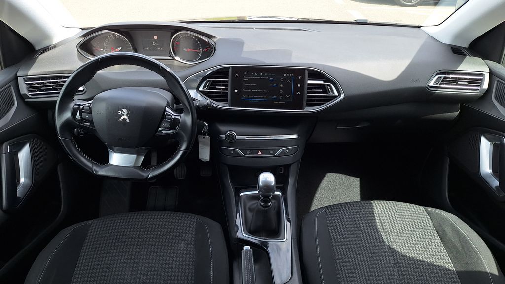 peugeot-308-1-2-130k-zaruka-servis - 2