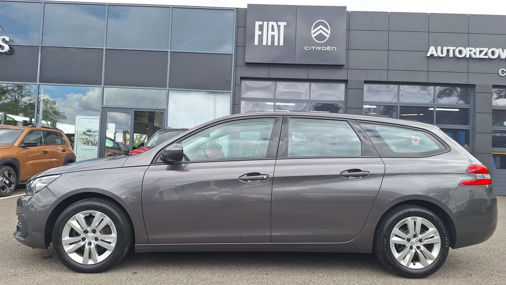 peugeot-308-1-2-130k-zaruka-servis - 3