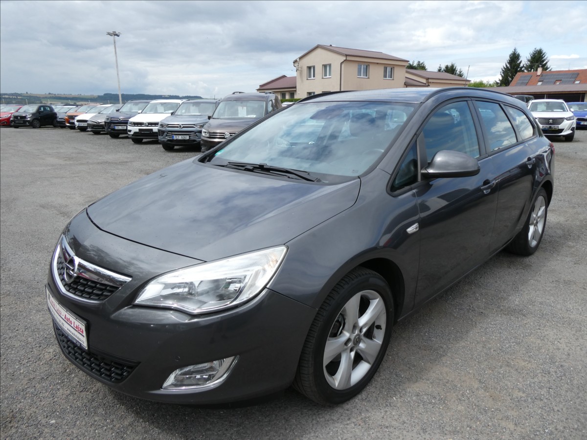 opel-astra-1-4-88kw-2x-kola-2-majitel - 2