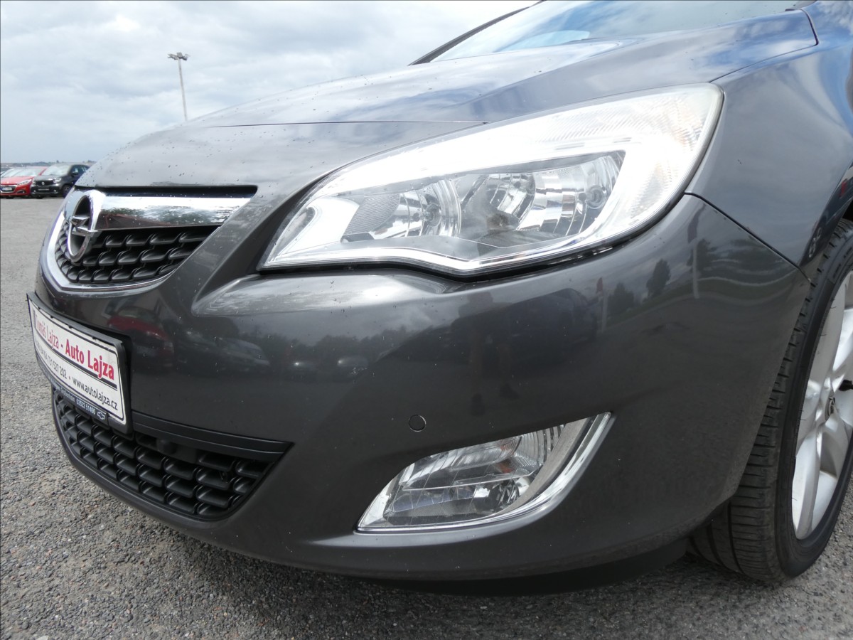 opel-astra-1-4-88kw-2x-kola-2-majitel - 3
