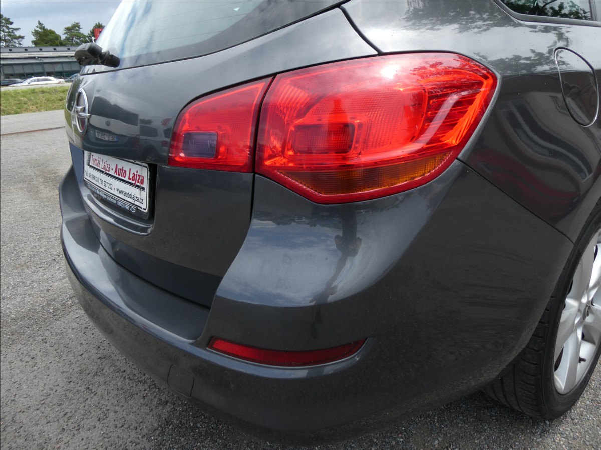 opel-astra-1-4-88kw-2x-kola-2-majitel - 8