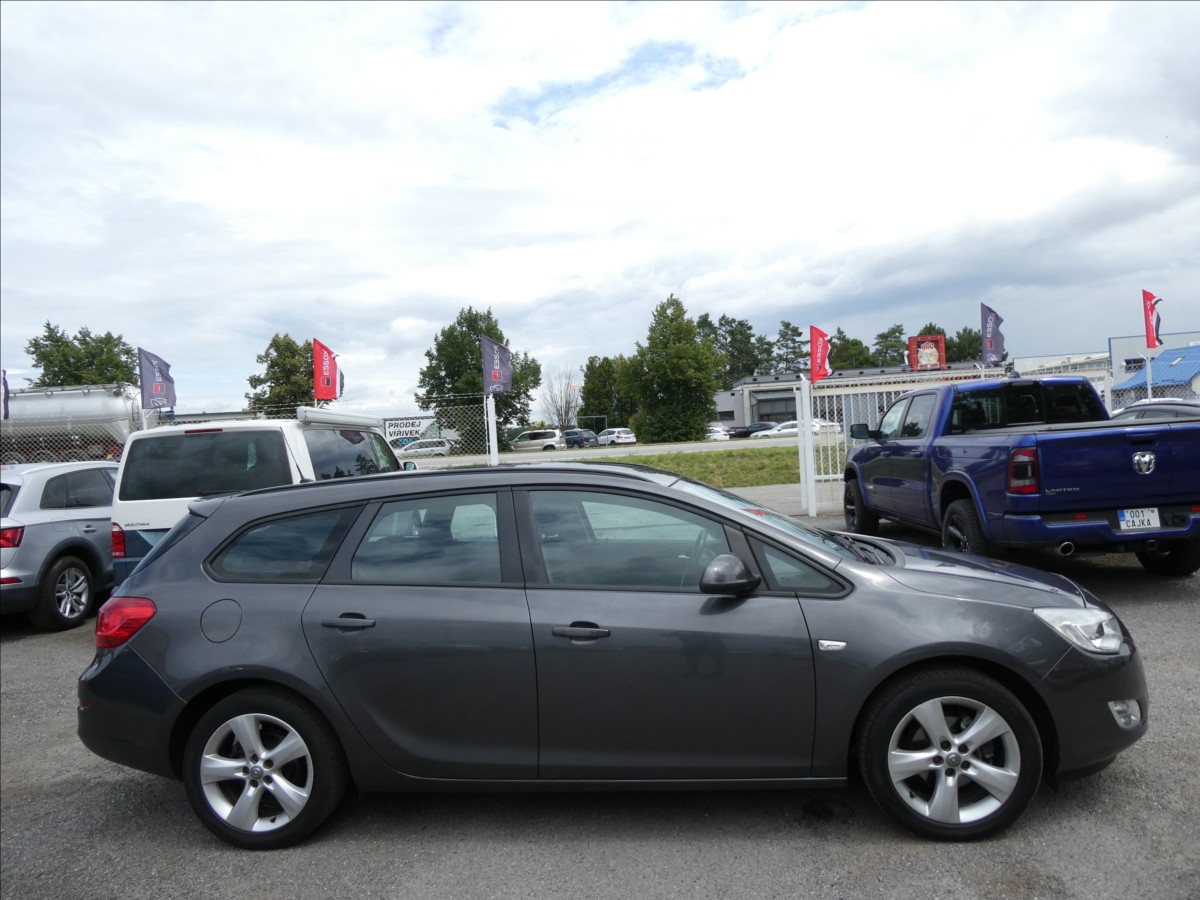 opel-astra-1-4-88kw-2x-kola-2-majitel - 9