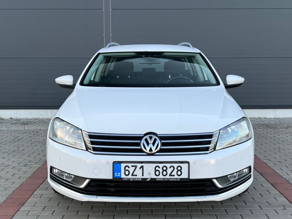 volkswagen-passat-tdi-alu-navi-plny-servis - 1