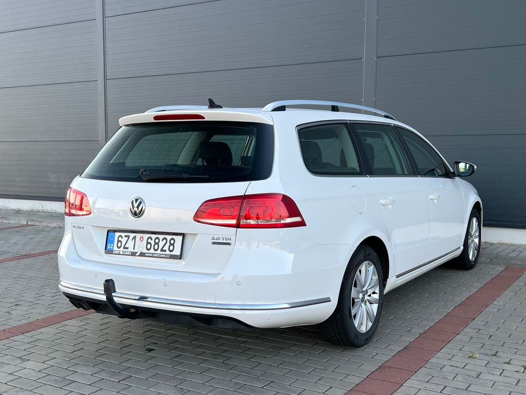volkswagen-passat-tdi-alu-navi-plny-servis - 3