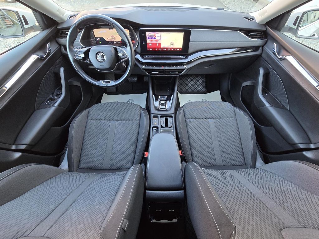 skoda-octavia-2-0tdi-dsg-style-1-maj-cr-dph - 7