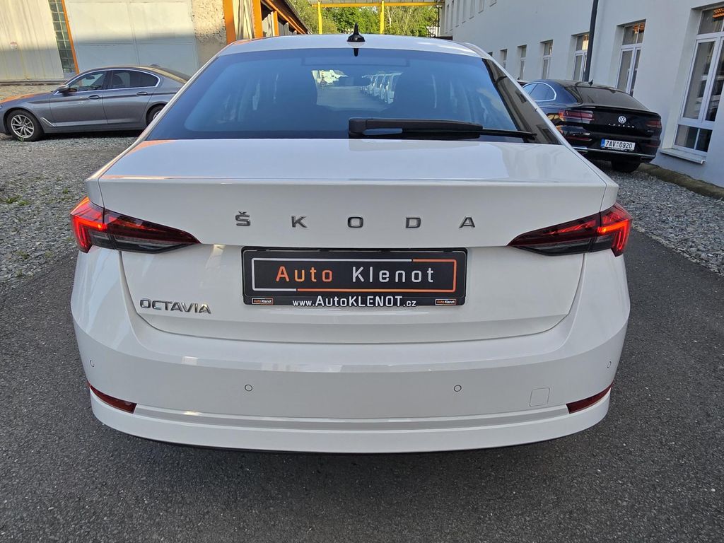 skoda-octavia-2-0tdi-85kw-1-maj-cr-led-navi - 5