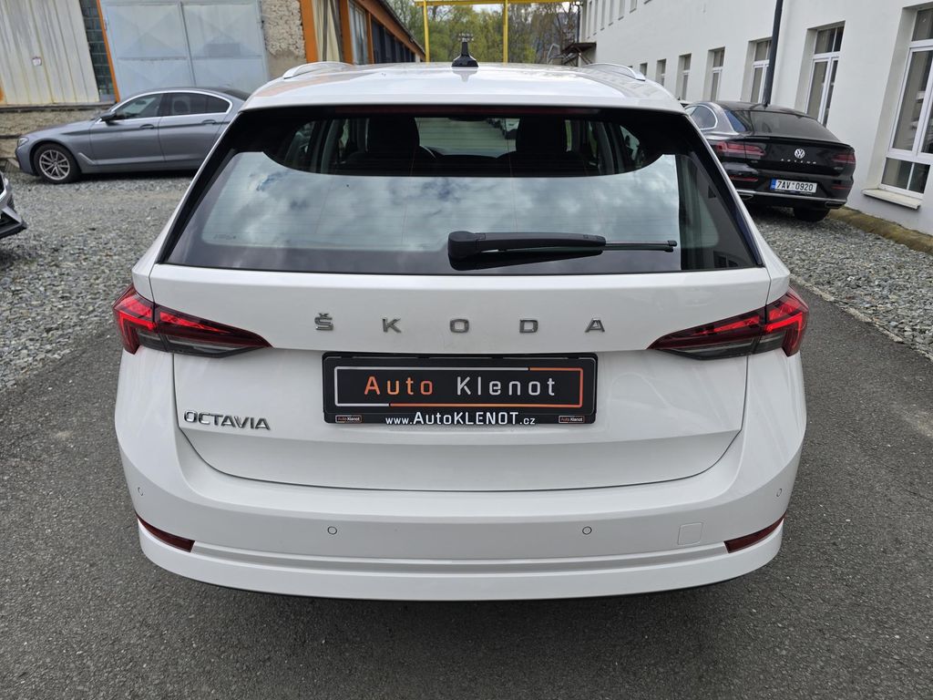 skoda-octavia-2-0tdi-110kw-dsg-style-navi - 5
