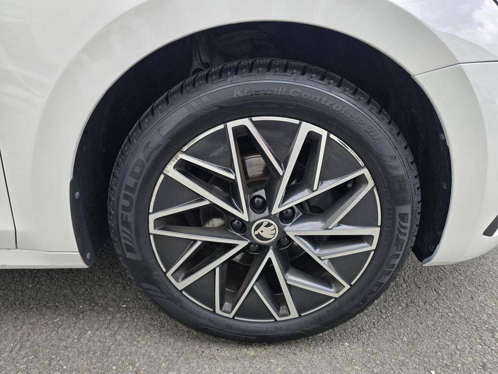 skoda-octavia-2-0tdi-110kw-dsg-style-navi - 6