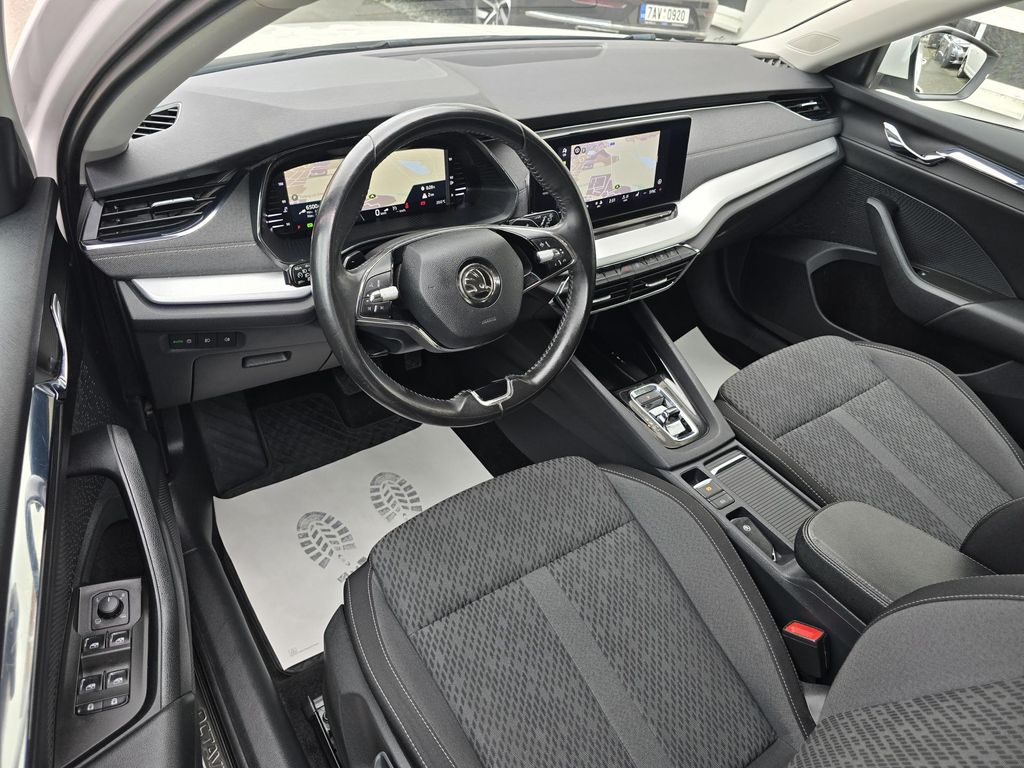 skoda-octavia-2-0tdi-110kw-dsg-style-navi - 9
