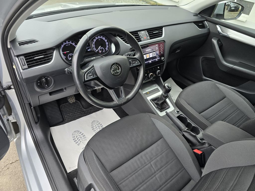 skoda-octavia-1-6tdi-style-led-digiklima-dph - 9