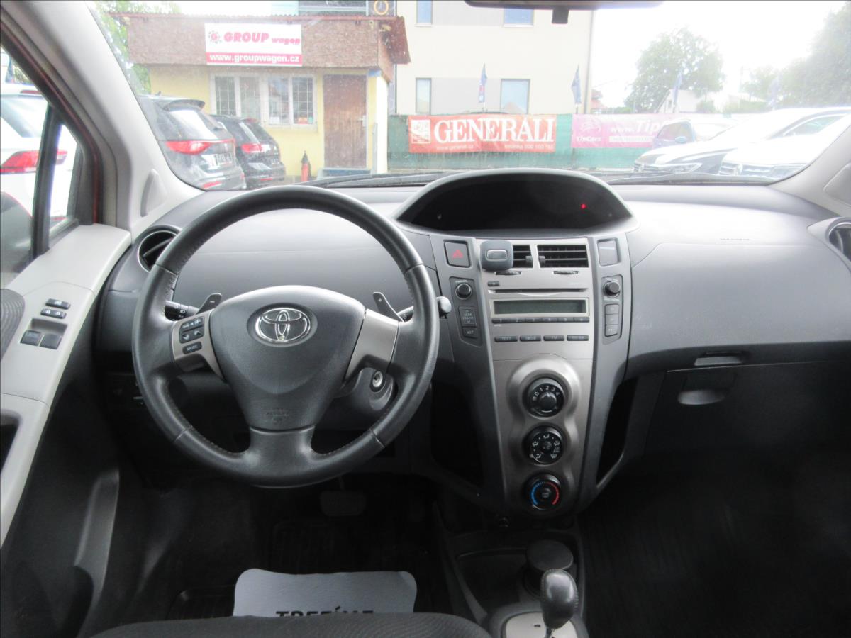 toyota-yaris-1-3-vvti-automat - 7