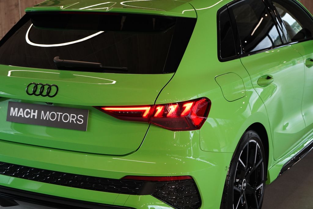 audi-rs-3-sportback-quattro-matrix-b-o - 8