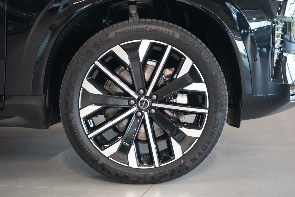 volvo-xc90-b5-awd-plus-dark-vzduch-360 - 6