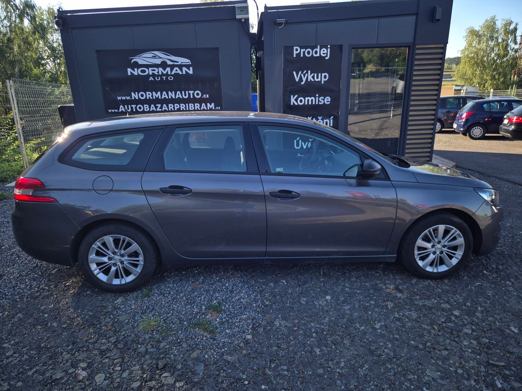 peugeot-308-1-6hdi-73kw-tazne-cr-2-majitel - 3