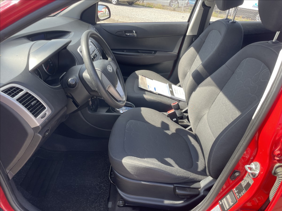 hyundai-i20-1-4-i-73kw-automat-klima-lpg-czauto - 6
