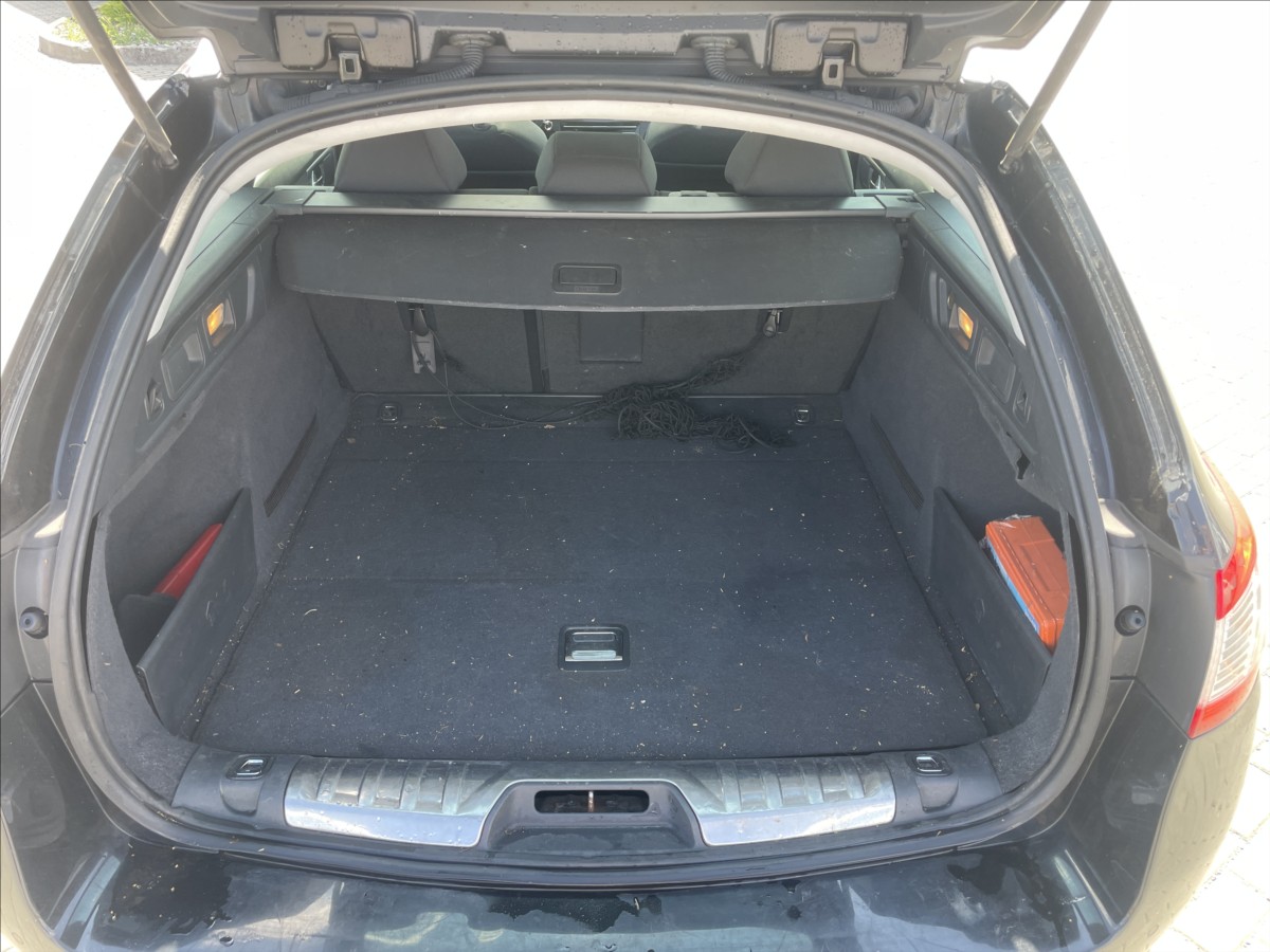 peugeot-508-2-0-hdi-103kw-sw-klimatronic-tazne-panorama - 8