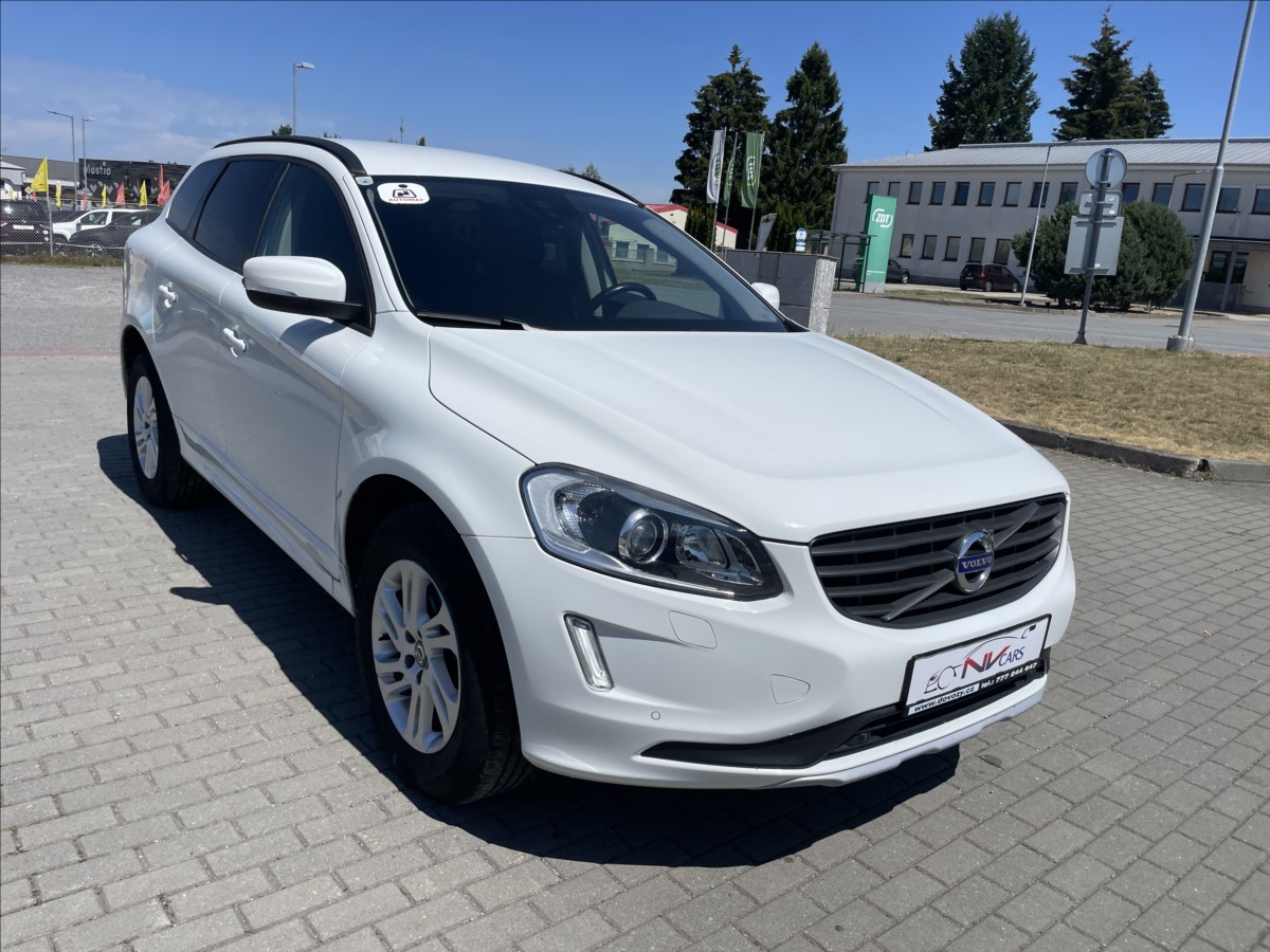volvo-xc60-2-4-d4-geartronic-kinetic-awd-xenon-tazne - 5