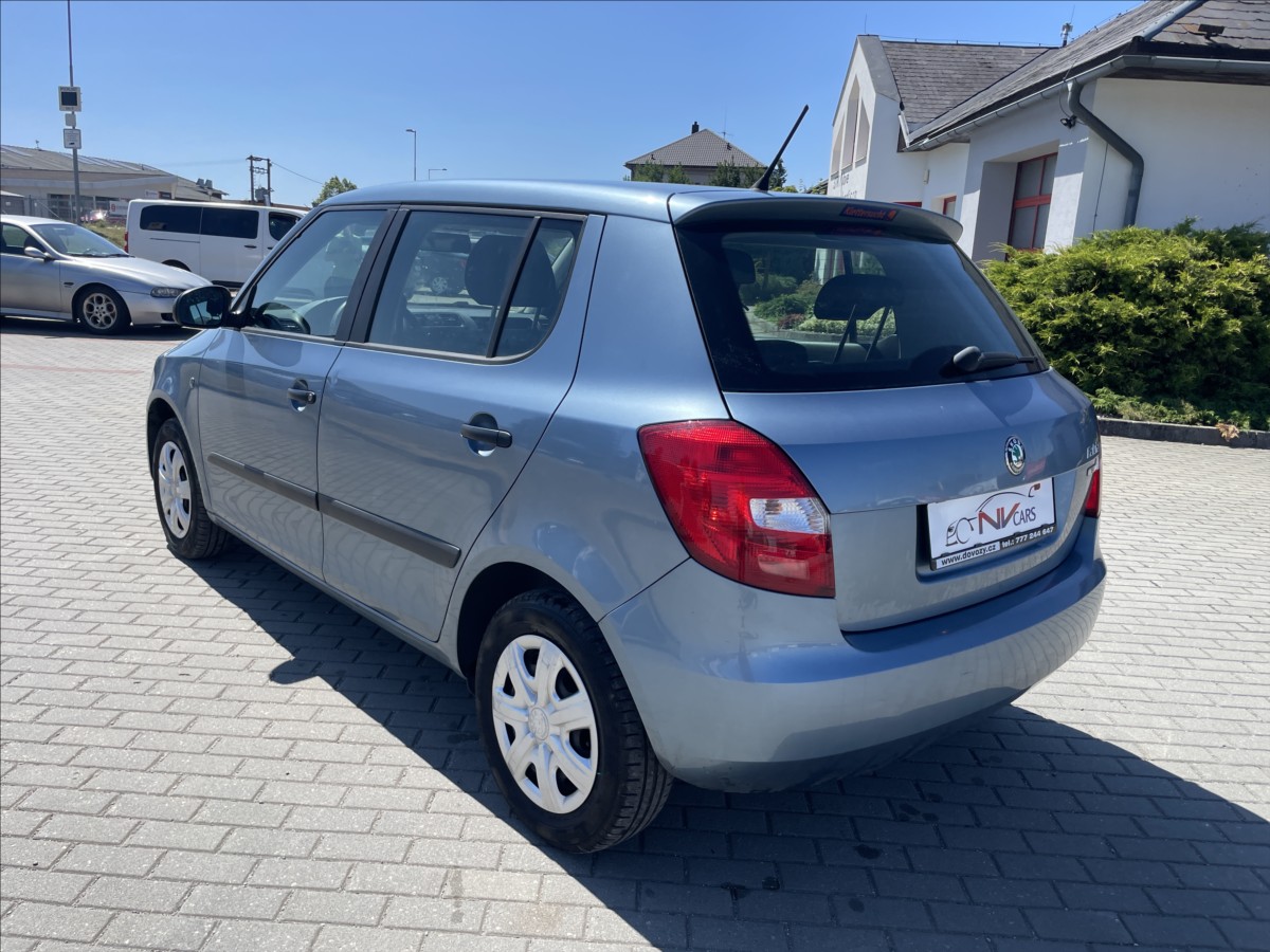 skoda-fabia-1-4-i-16v-63kw-klima-esp-ambiente - 2